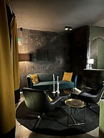THE ISABEL HOTEL