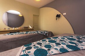 Hotel Chromatic