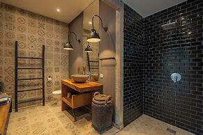 Mundaka Villa by Betterplace