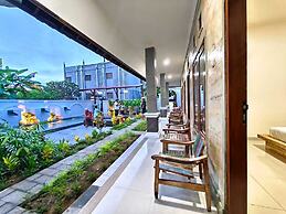 Green Cottage by ABM