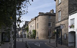 The Royal Hotel