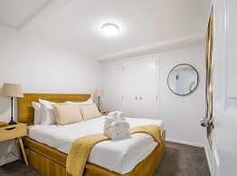 Freshly Renovated Grey Lynn 3Br Unit!