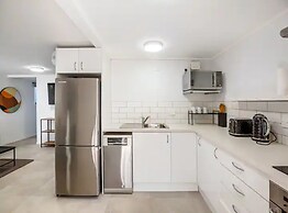 Freshly Renovated Grey Lynn 3Br Unit!