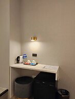 Fun Stay Inn Ximen