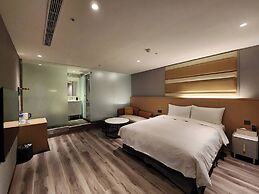 Fun Stay Inn Ximen