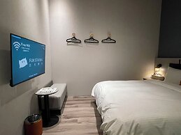 Fun Stay Inn Ximen