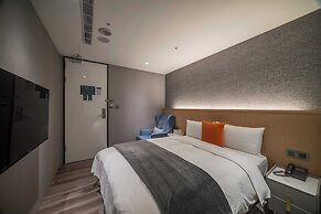 Fun Stay Inn Ximen