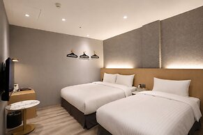 Fun Stay Inn Ximen