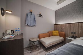 Fun Stay Inn Ximen