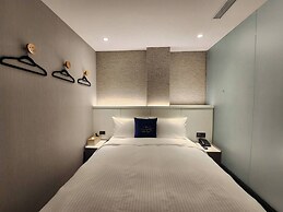 Fun Stay Inn Ximen