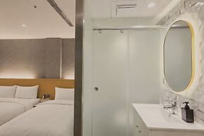 Fun Stay Inn Ximen