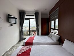 OYO 1204 Hoang Linh Hotel