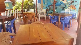 Canoe Beach Resort