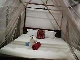Canoe Beach Resort