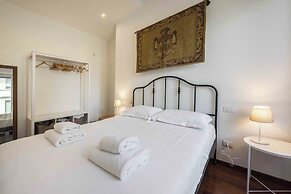 Poliziano Apartment by Mmega