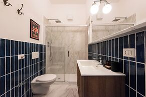 Poliziano Apartment by Mmega