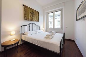 Poliziano Apartment by Mmega