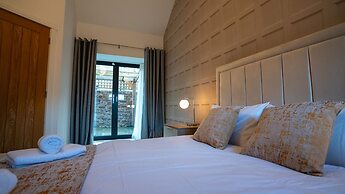 Northumberland Luxury Stays - The Shearling