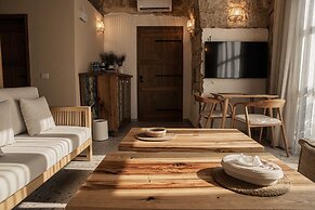 Yam Suites