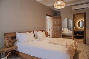 Yam Suites