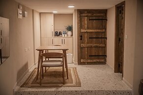 Yam Suites