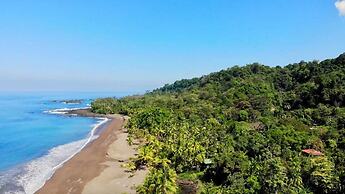 Ocean Forest Ecolodge Retreat