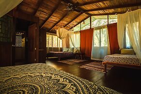Ocean Forest Ecolodge Retreat
