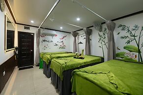 Silk Hanoi Moment Hotel & Spa