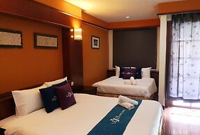 Alpine LXPD Premium Water Chalet