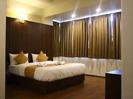 Dream Glory Hotel