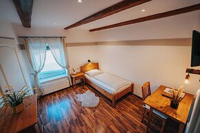 Hotel Leo