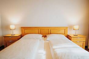 Hotel Leo