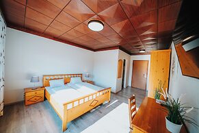 Hotel Leo