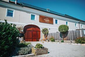 Hotel Leo