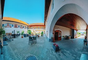 Hotel Leo