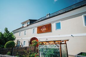 Hotel Leo