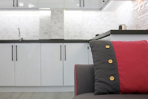 Bright House Apart
