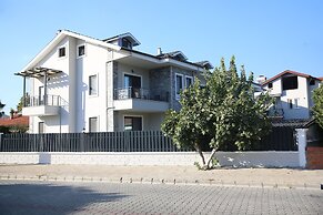Bright House Apart