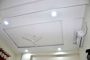Hotel Adarsh