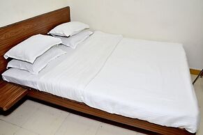 Hotel Adarsh