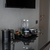 Five Hotel