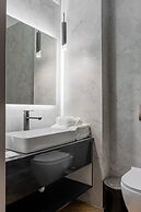 Five Hotel