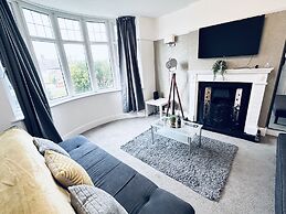 Impeccable 3-bed House in Nottingham Central
