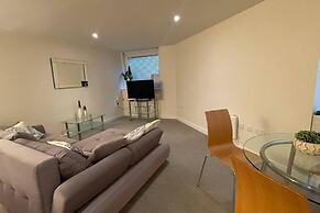 Stunning 1-bed Apartment in Salford