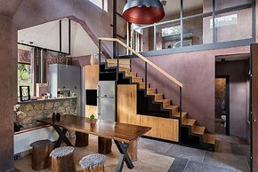 Hidden Stone Chalet