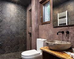 Hidden Stone Chalet