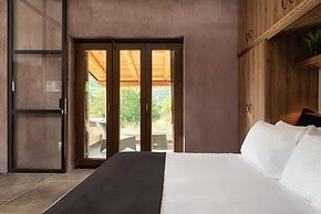 Hidden Stone Chalet