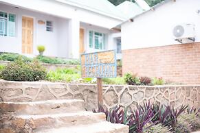 Ndau Lodge