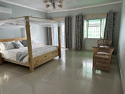 Ndau Lodge