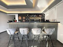 Marina Lora Butik Otel Sığacık